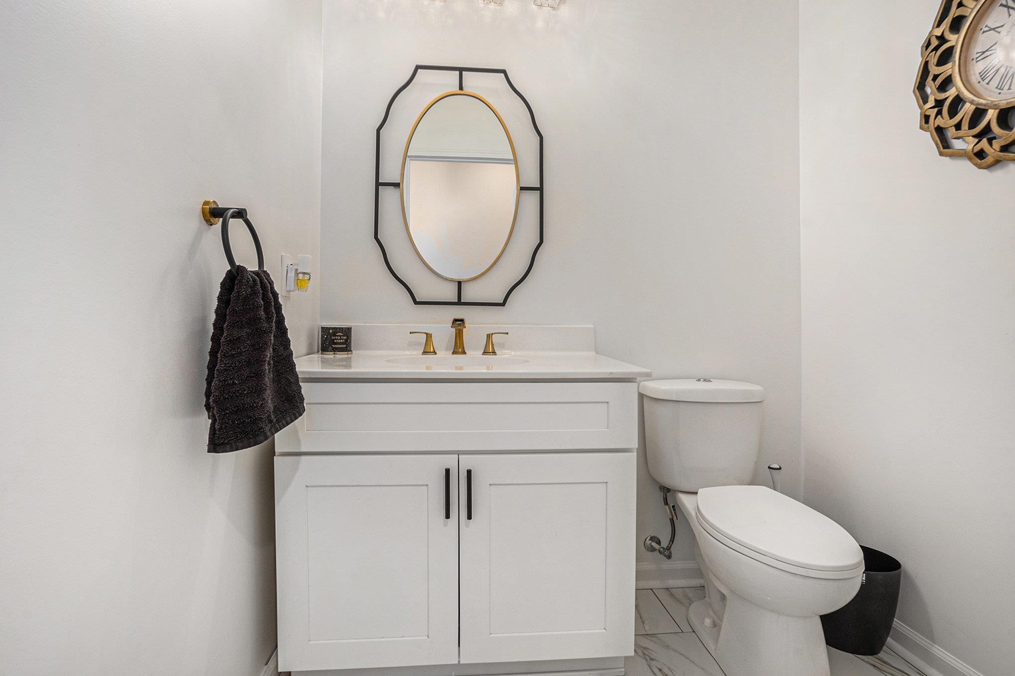 Elkhart, Indiana, 46517, United States, 7 Bedrooms Bedrooms, ,6 BathroomsBathrooms,Residential,For Sale,1987525