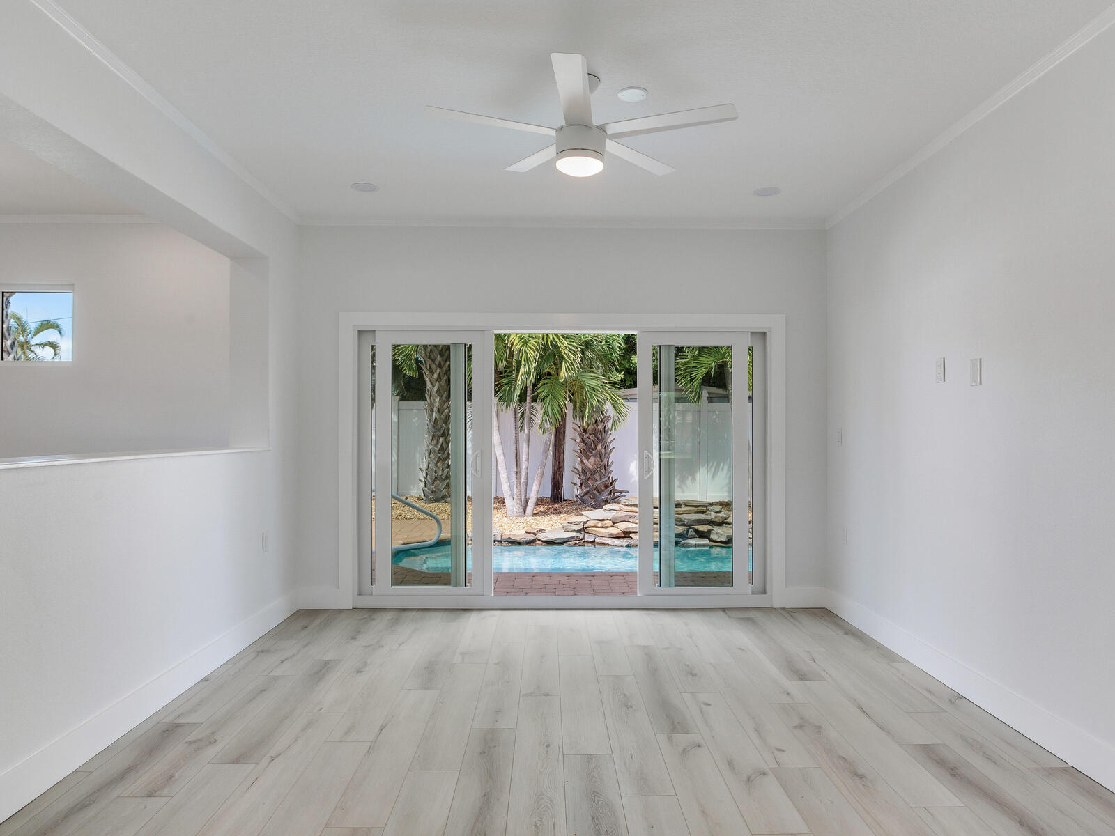 Treasure Island, Florida, 33706, United States, 3 Bedrooms Bedrooms, ,2 BathroomsBathrooms,Residential,For Sale,1981949