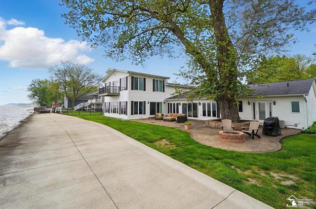 MONROE, Michigan, 48161, United States, 4 Bedrooms Bedrooms, ,4 BathroomsBathrooms,Residential,For Sale,1827211