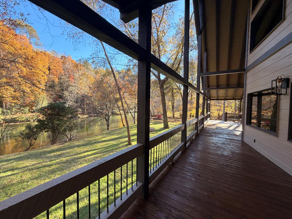 Mineral Bluff, Georgia, 30559, United States, 4 Bedrooms Bedrooms, ,5 BathroomsBathrooms,Residential,For Sale,1986837