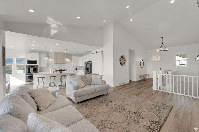 Eagle Mountain, Utah, 84005, United States, 4 Bedrooms Bedrooms, ,3 BathroomsBathrooms,Residential,For Sale,1992587