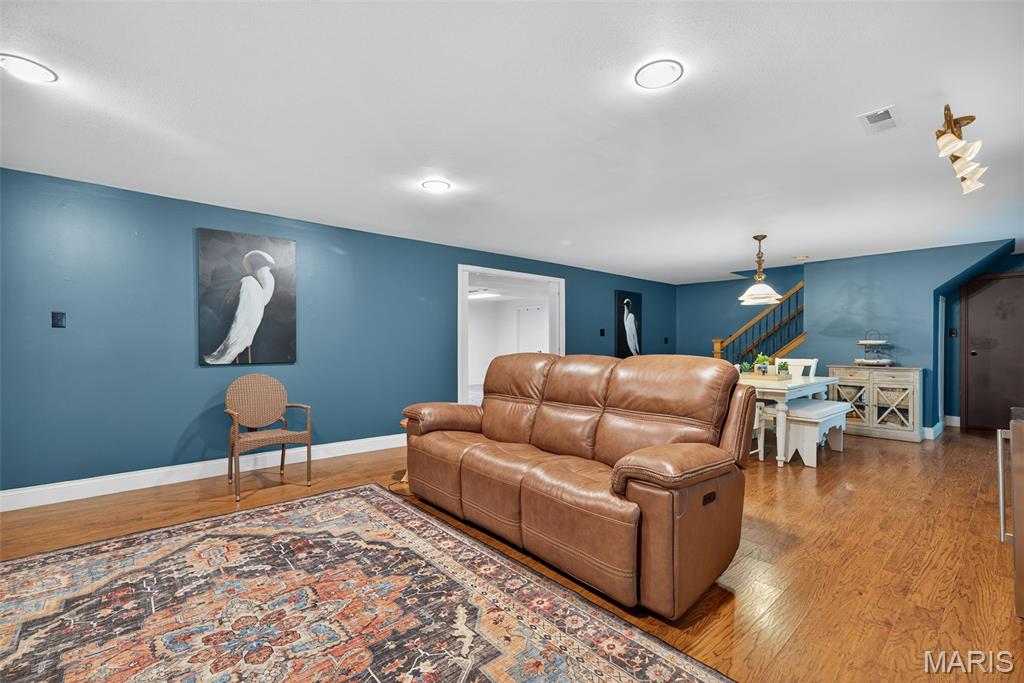 Wentzville, Missouri, 63385, United States, 4 Bedrooms Bedrooms, ,3 BathroomsBathrooms,Residential,For Sale,1868701
