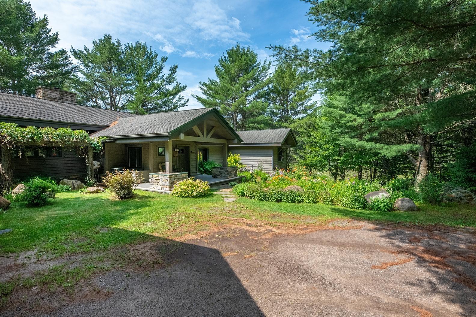 Watersmeet, Michigan, 49969, United States, 4 Bedrooms Bedrooms, ,3 BathroomsBathrooms,Residential,For Sale,1979345