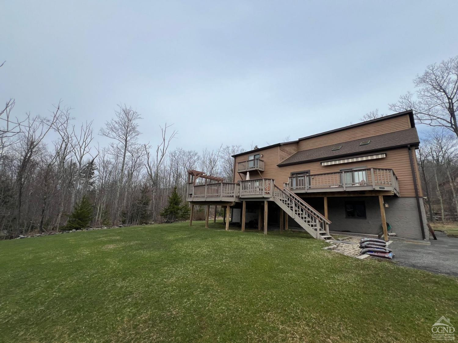 Hunter, New York, 12442, United States, 4 Bedrooms Bedrooms, ,5 BathroomsBathrooms,Residential,For Sale,1792843
