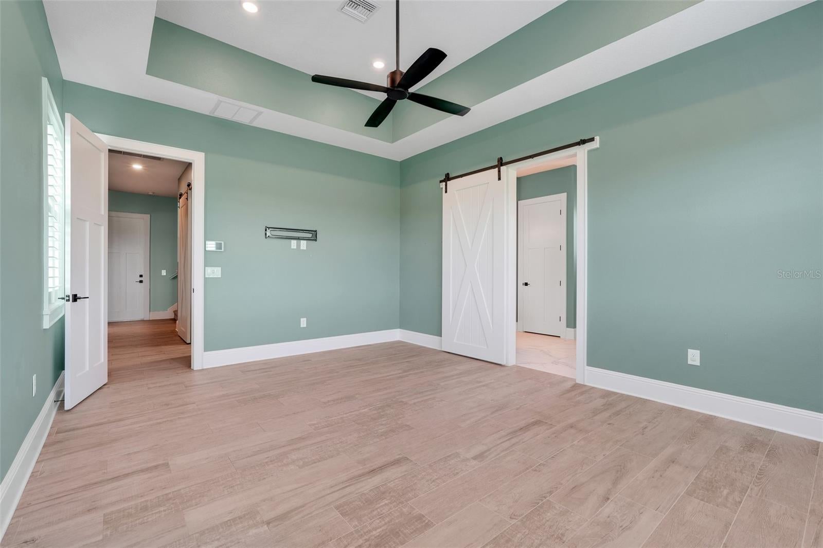 GROVELAND, Florida, 34736, United States, 4 Bedrooms Bedrooms, ,5 BathroomsBathrooms,Residential,For Sale,1792752