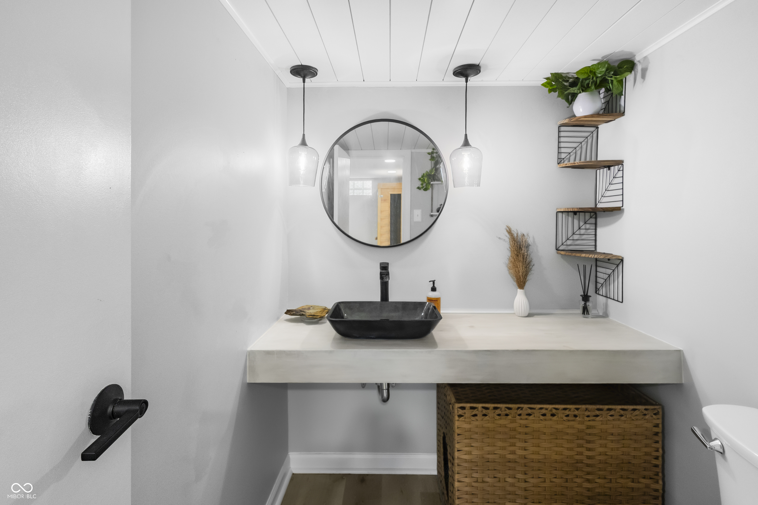 Whiteland, Indiana, 46184, United States, 3 Bedrooms Bedrooms, ,4 BathroomsBathrooms,Residential,For Sale,2007779