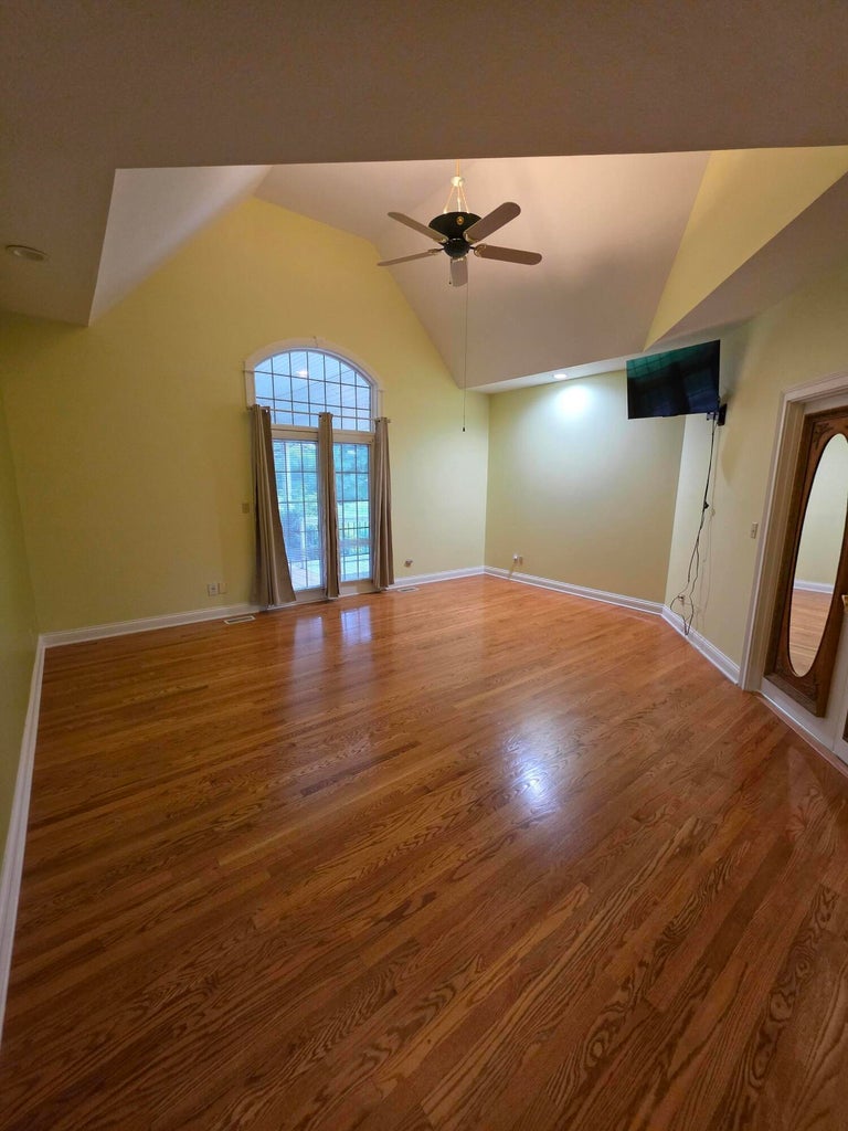 Somerset, Kentucky, 42503, United States, 4 Bedrooms Bedrooms, ,4 BathroomsBathrooms,Residential,For Sale,2048001