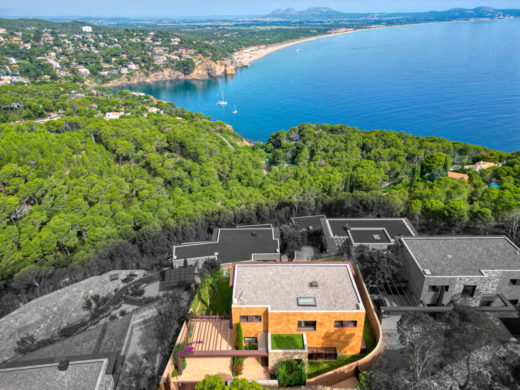  House with swimming pool and sea views in urbanization in Sa Riera - 物件實景