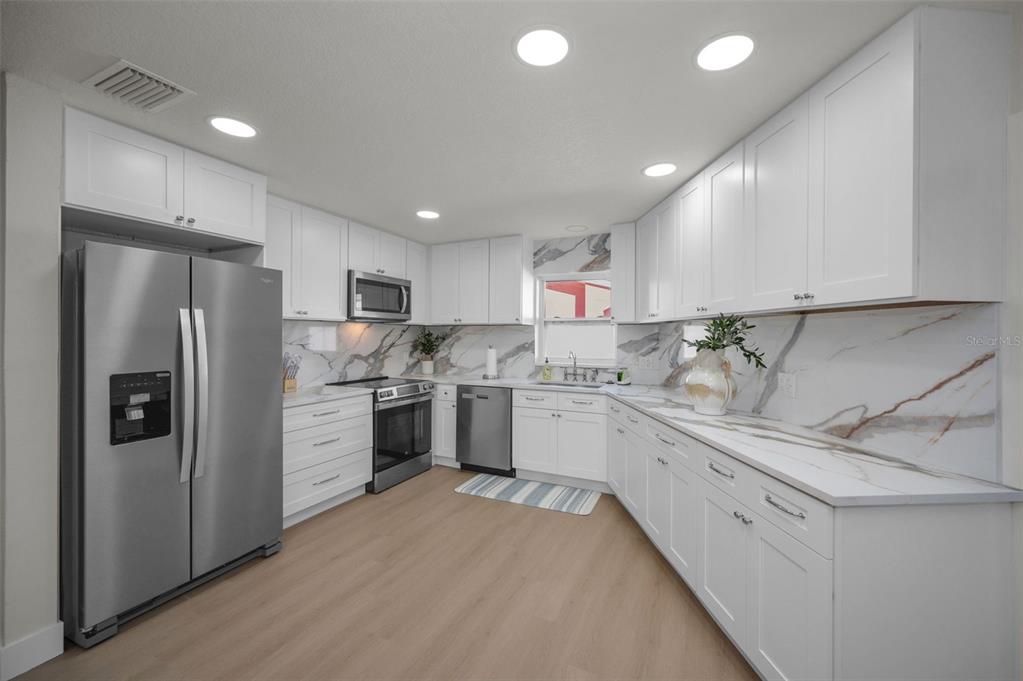 Largo, Florida, 33770, United States, 3 Bedrooms Bedrooms, ,2 BathroomsBathrooms,Residential,For Sale,1991243