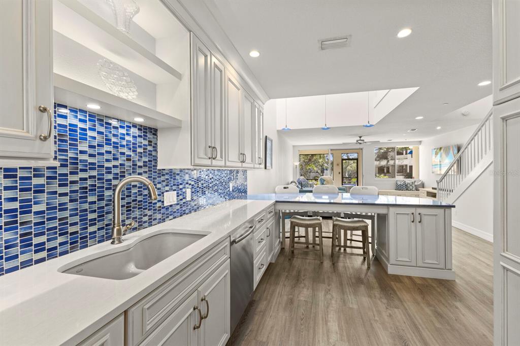 Longboat Key, Florida, 34228, United States, 2 Bedrooms Bedrooms, ,3 BathroomsBathrooms,Residential,For Sale,1743493