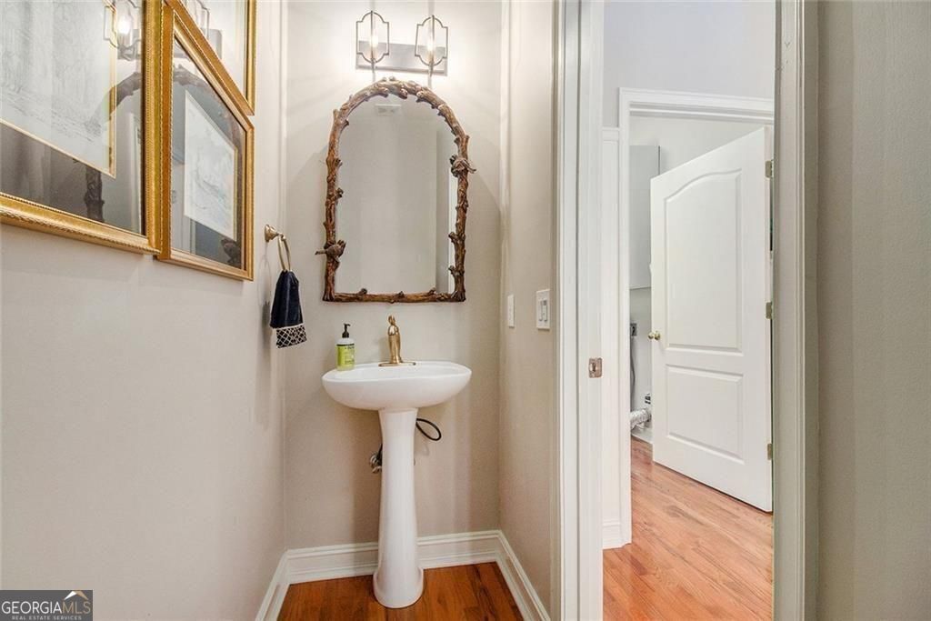 Cumming, Georgia, 30041, United States, 4 Bedrooms Bedrooms, ,4 BathroomsBathrooms,Residential,For Sale,1929935