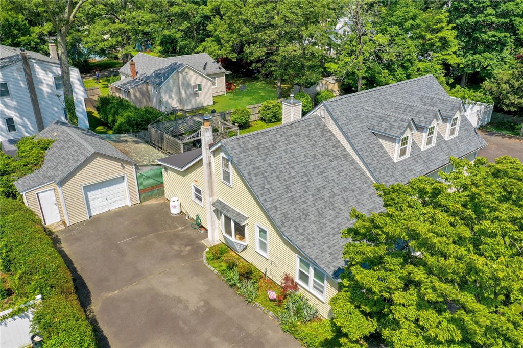 Mastic Beach, New York, 11951, United States, 5 Bedrooms Bedrooms, ,3 BathroomsBathrooms,Residential,For Sale,1974757