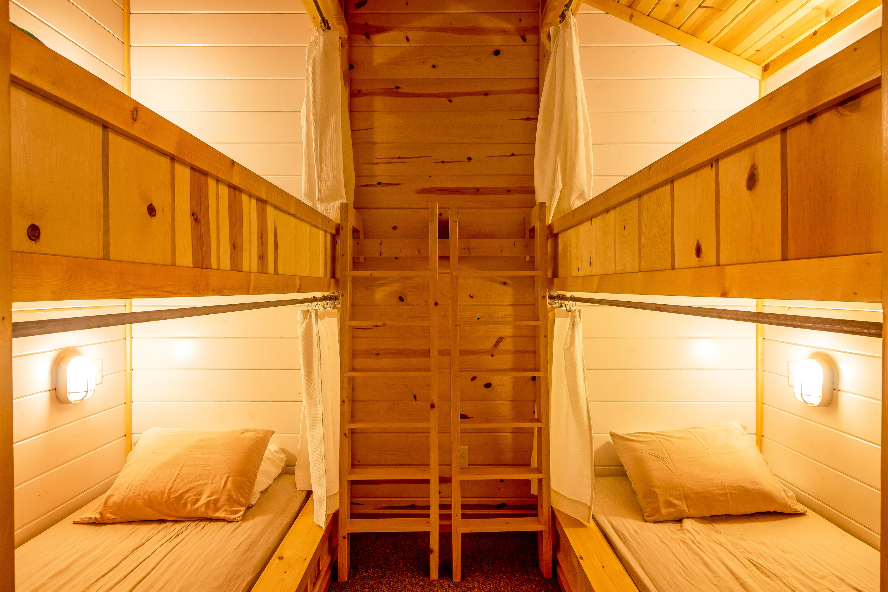 Saugatuck, Michigan, 49453, United States, 3 Bedrooms Bedrooms, ,3 BathroomsBathrooms,Residential,For Sale,1981176