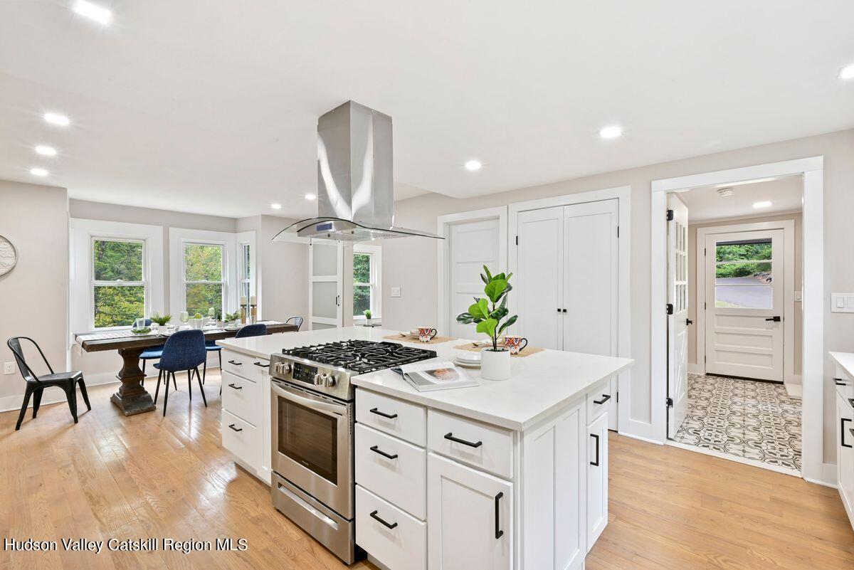 Woodstock, New York, 12498, United States, 4 Bedrooms Bedrooms, ,3 BathroomsBathrooms,Residential,For Sale,1991084