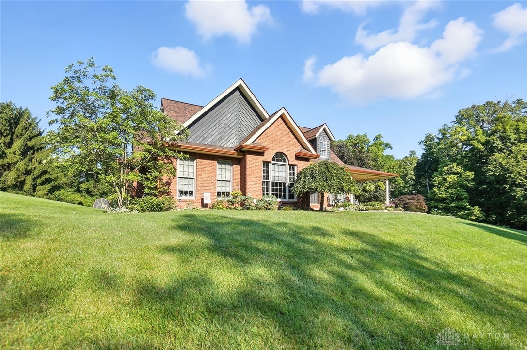 Springfield Twp, Ohio, 45504, United States, 3 Bedrooms Bedrooms, ,2 BathroomsBathrooms,Residential,For Sale,1910892
