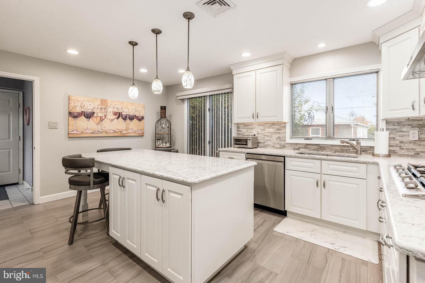 Chalfont, Pennsylvania, 18914, United States, 4 Bedrooms Bedrooms, ,4 BathroomsBathrooms,Residential,For Sale,1991074