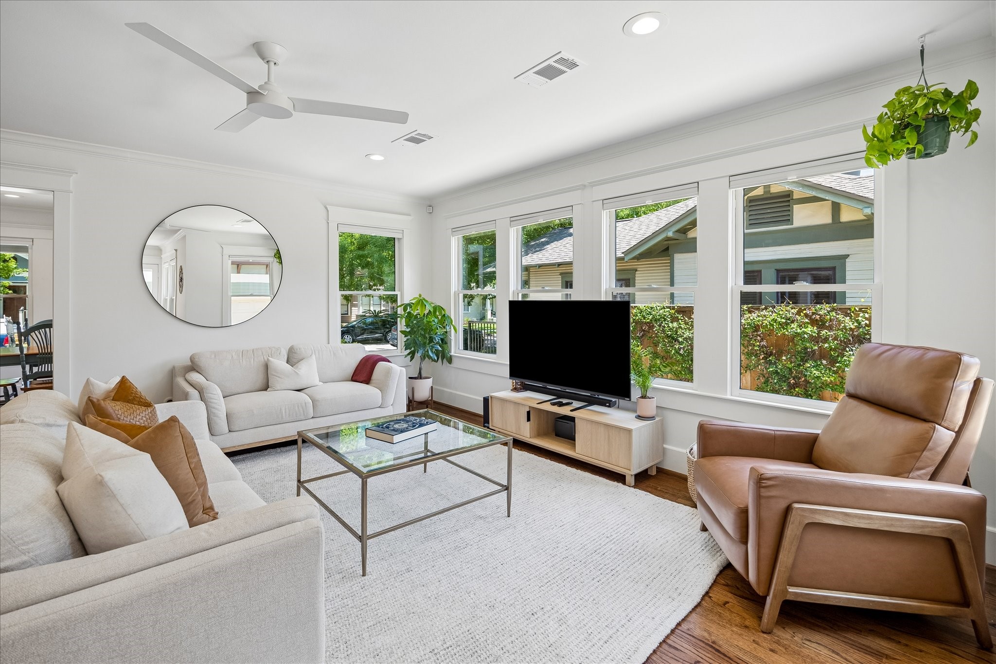  816 W Cottage Street - 物件實景