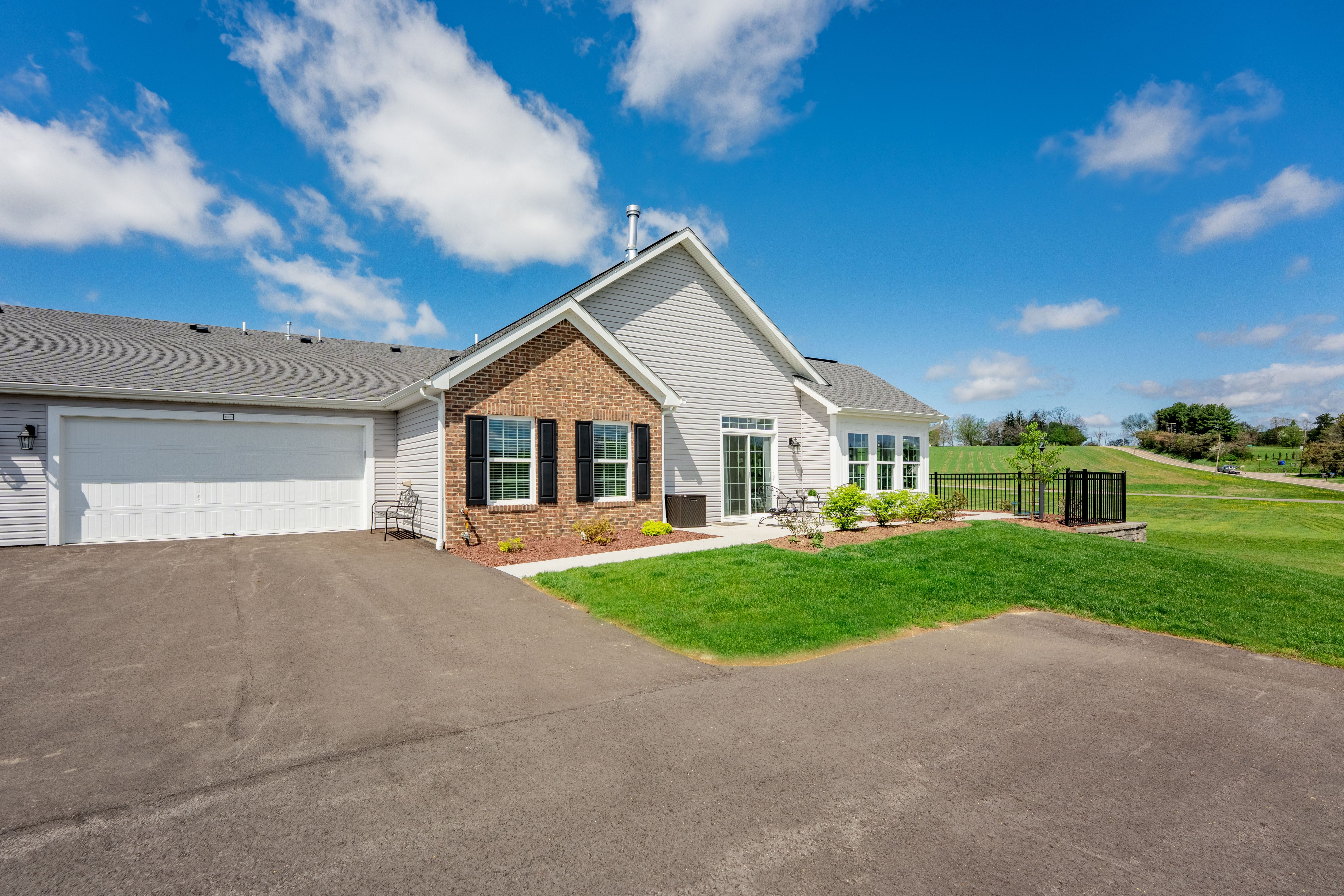  2003 South Links Avenue - 物件實景