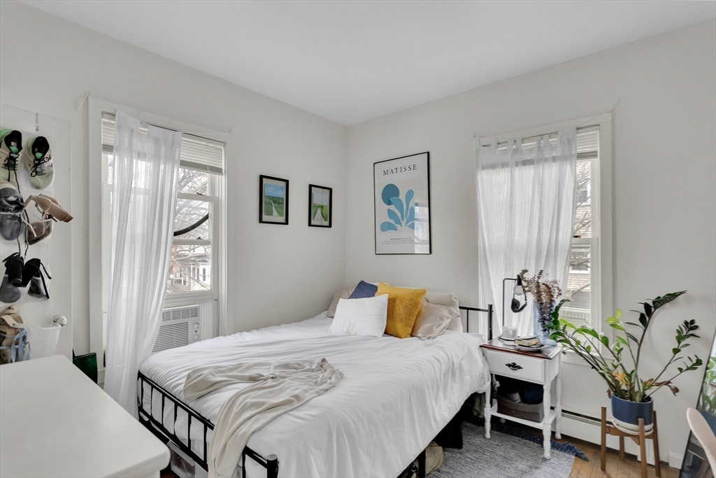 Cambridge, Massachusetts, 02138, United States, 20 Bedrooms Bedrooms, ,16 BathroomsBathrooms,Residential,For Sale,1898572