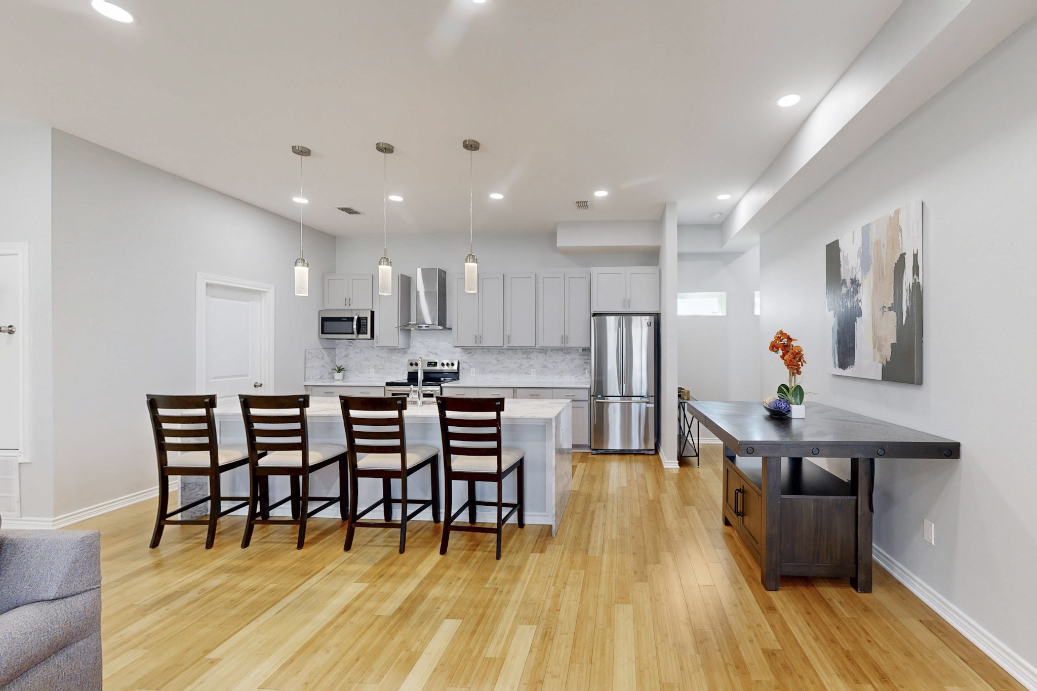 Dallas, Texas, 75204, United States, 3 Bedrooms Bedrooms, ,3 BathroomsBathrooms,Residential,For Sale,1903545