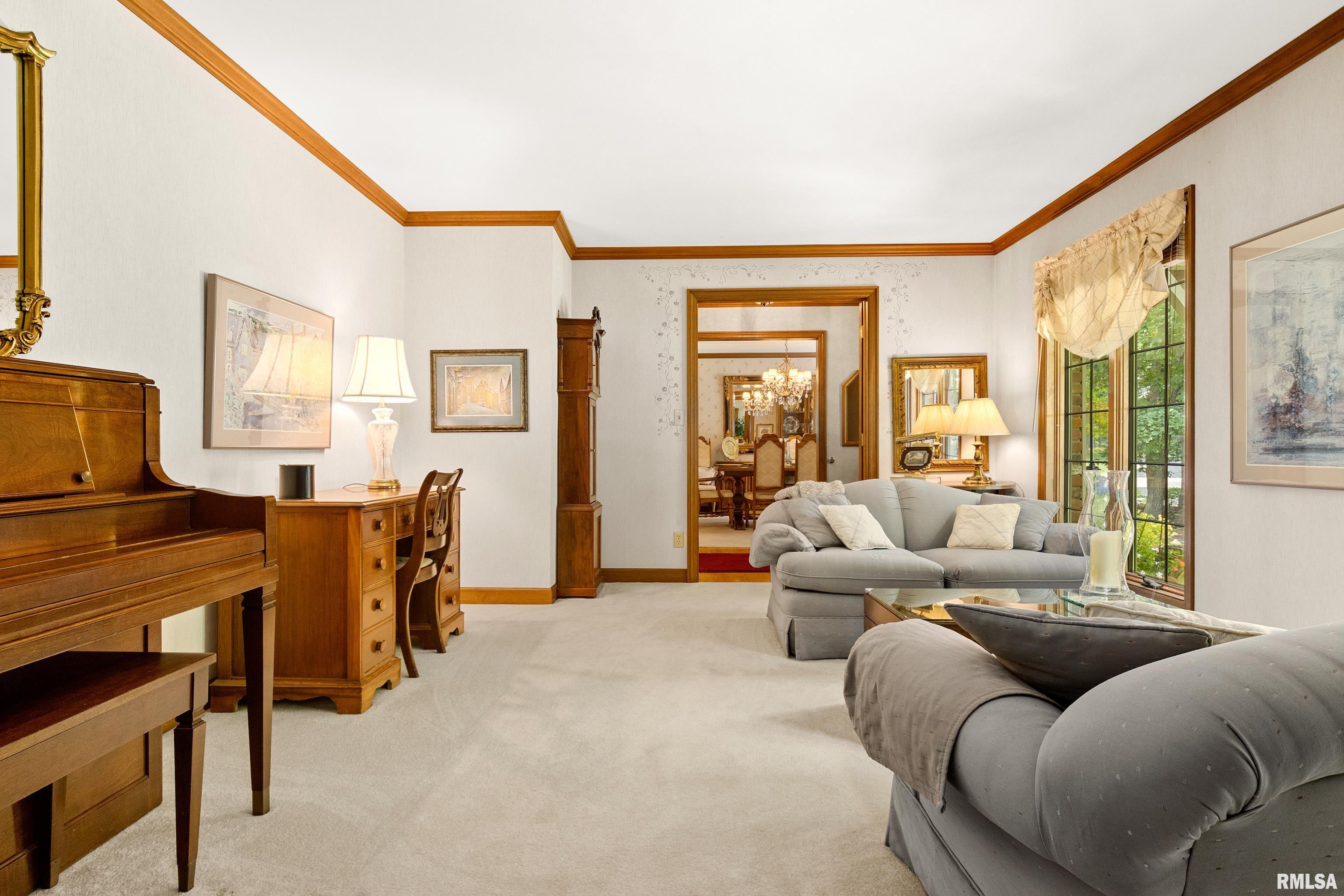 Dunlap, Illinois, 61525, United States, 5 Bedrooms Bedrooms, ,4 BathroomsBathrooms,Residential,For Sale,1942150