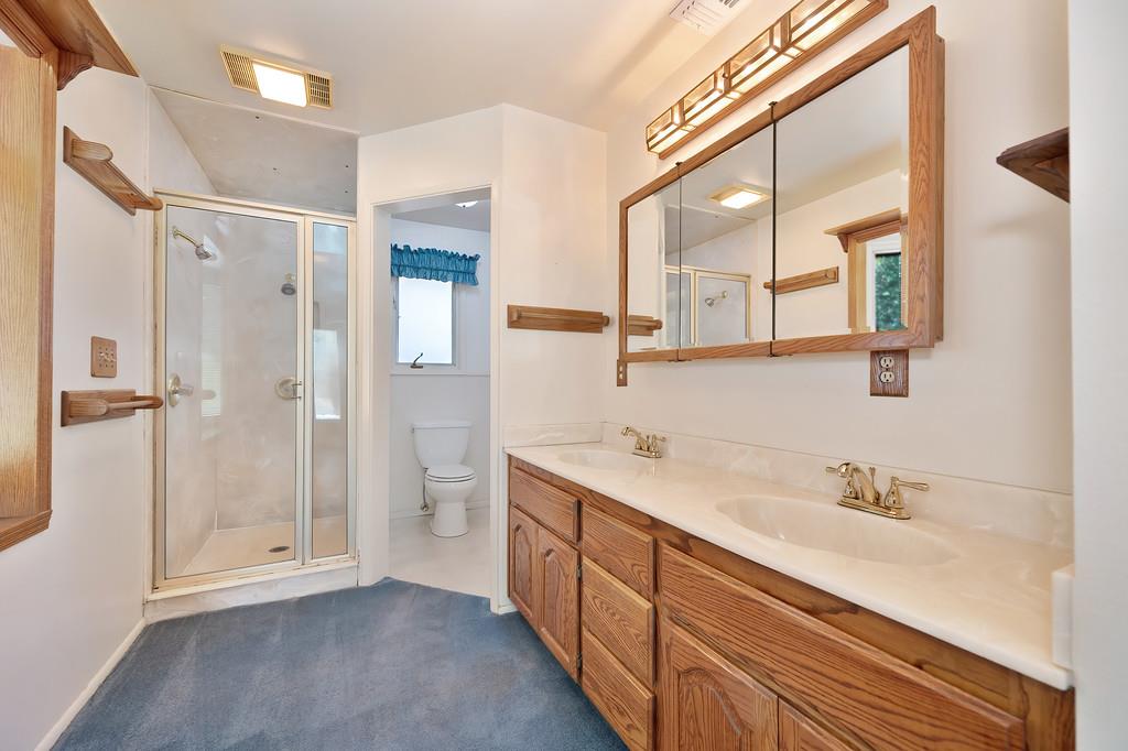 Roseville, California, 95678, United States, 3 Bedrooms Bedrooms, ,2 BathroomsBathrooms,Residential,For Sale,1940546