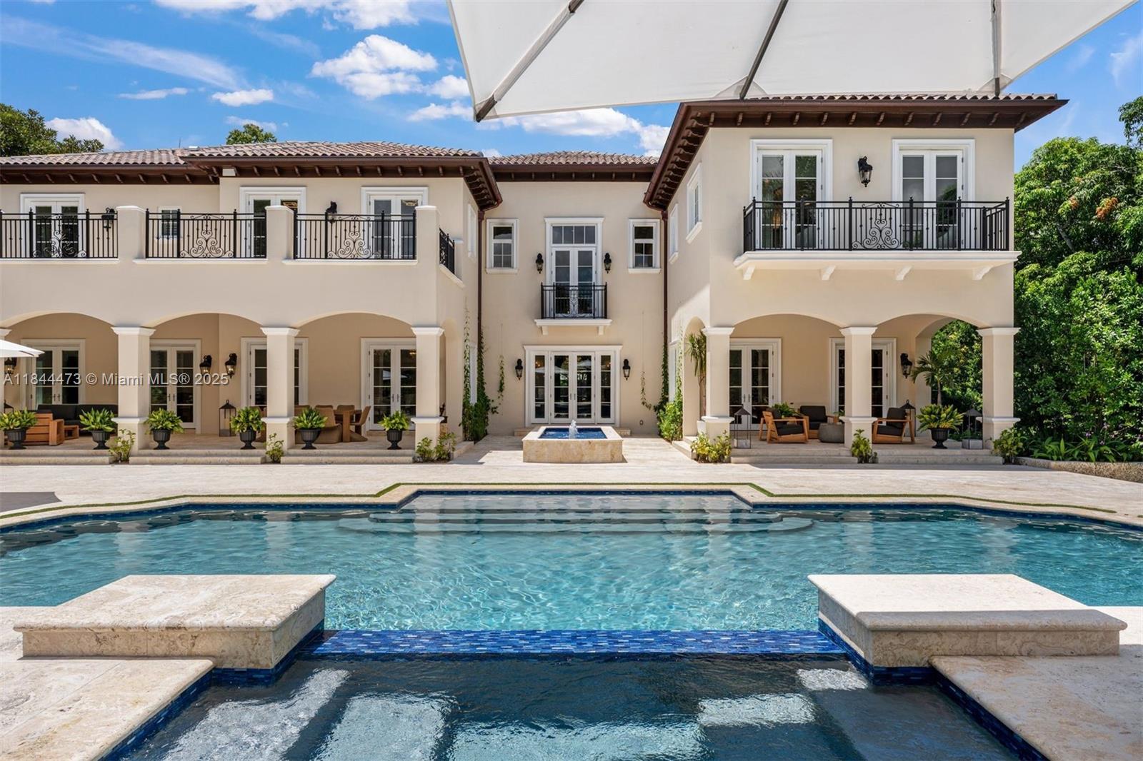Miami, Florida, 33143, United States, 7 Bedrooms Bedrooms, ,10 BathroomsBathrooms,Residential,For Sale,1927451