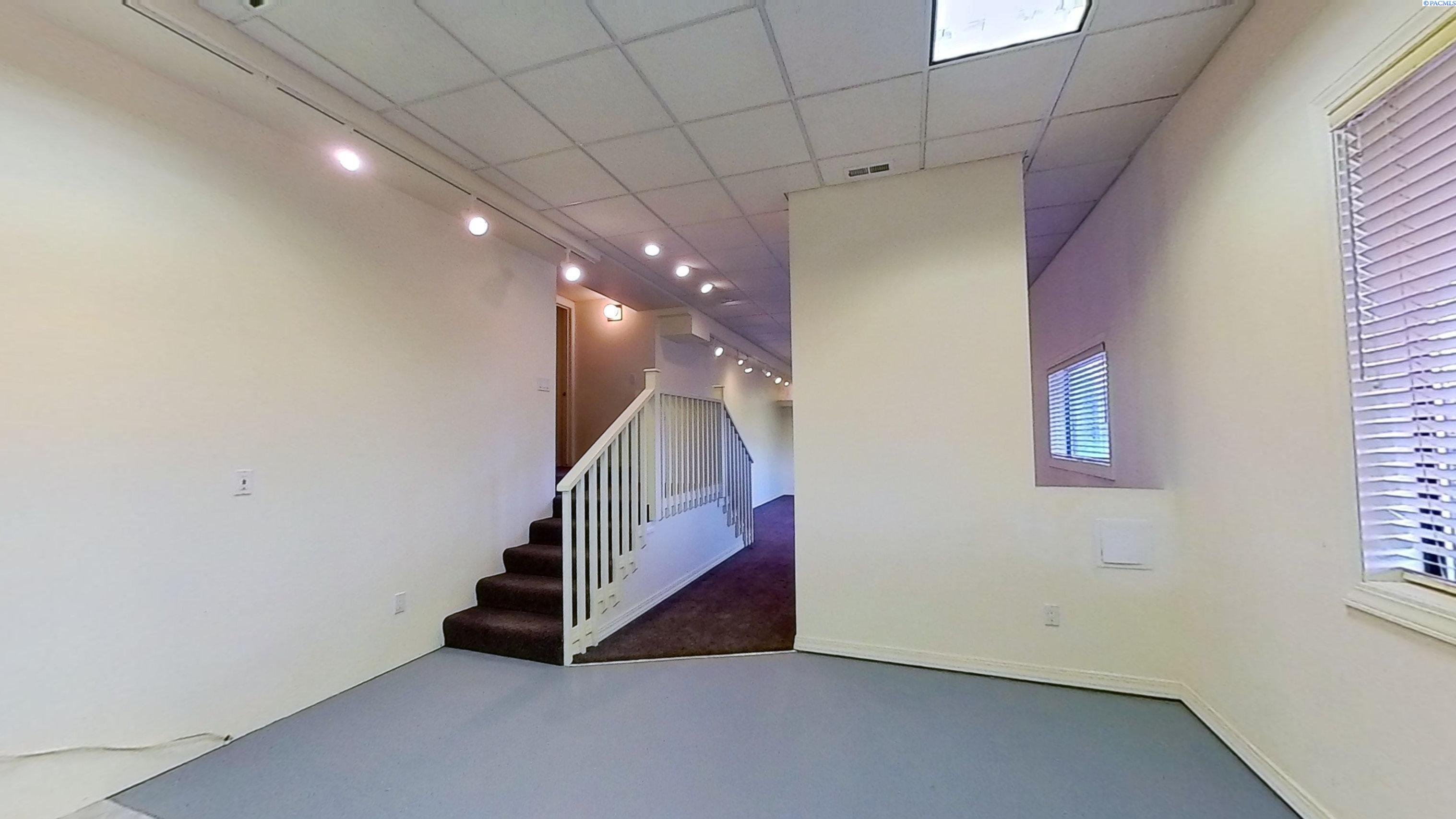 Pullman, Washington, 99163, United States, 4 Bedrooms Bedrooms, ,1 BathroomBathrooms,Residential,For Sale,1858265