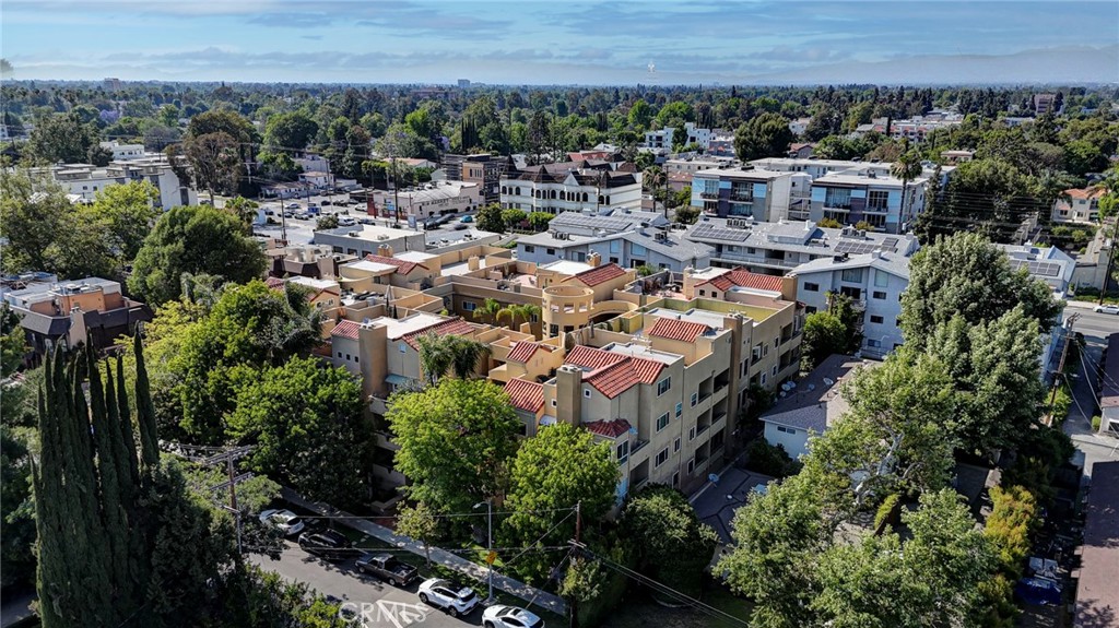 Studio City, California, 91604, United States, 2 Bedrooms Bedrooms, ,3 BathroomsBathrooms,Residential,For Sale,1847940