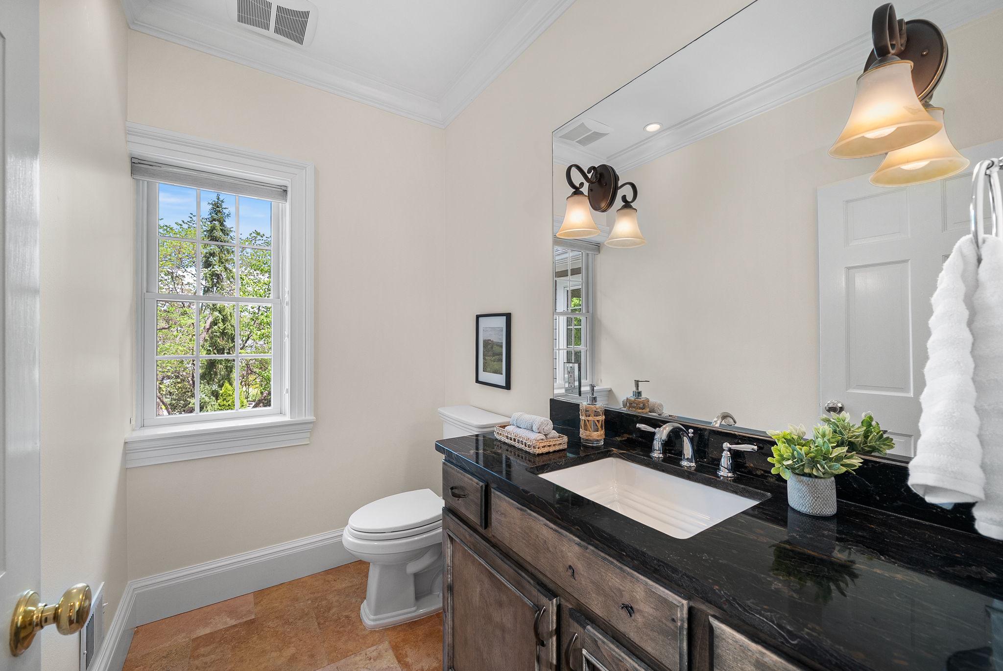  1211 Janneys Lane, Alexandria, VA, 22302 - 物件實景