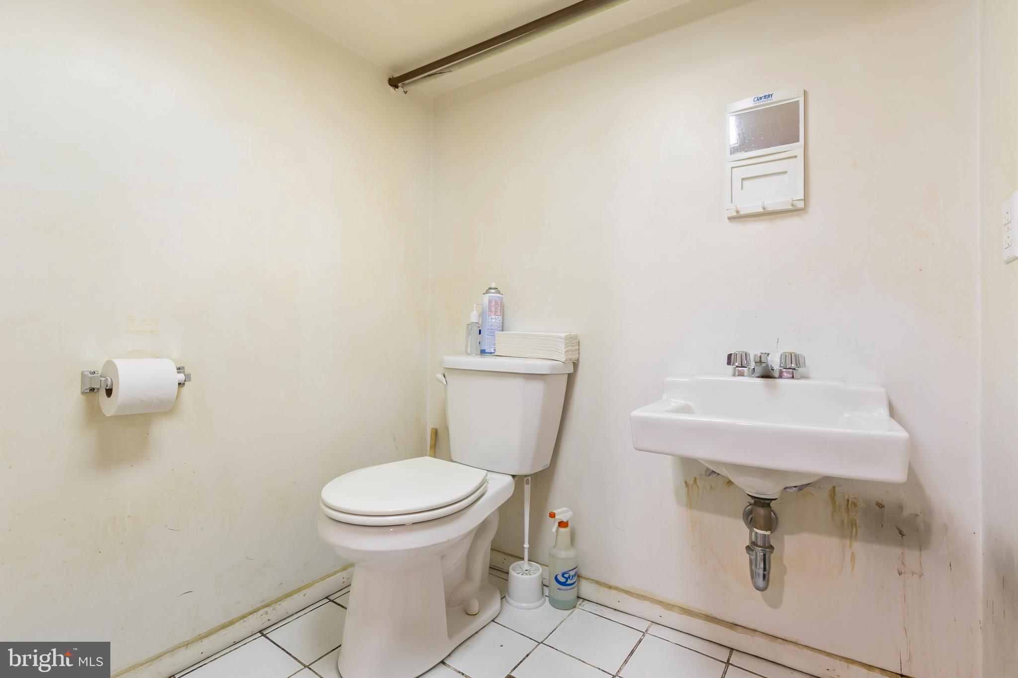 PHILADELPHIA, Pennsylvania, 19148, United States, 6 Bedrooms Bedrooms, ,Residential,For Sale,1990200