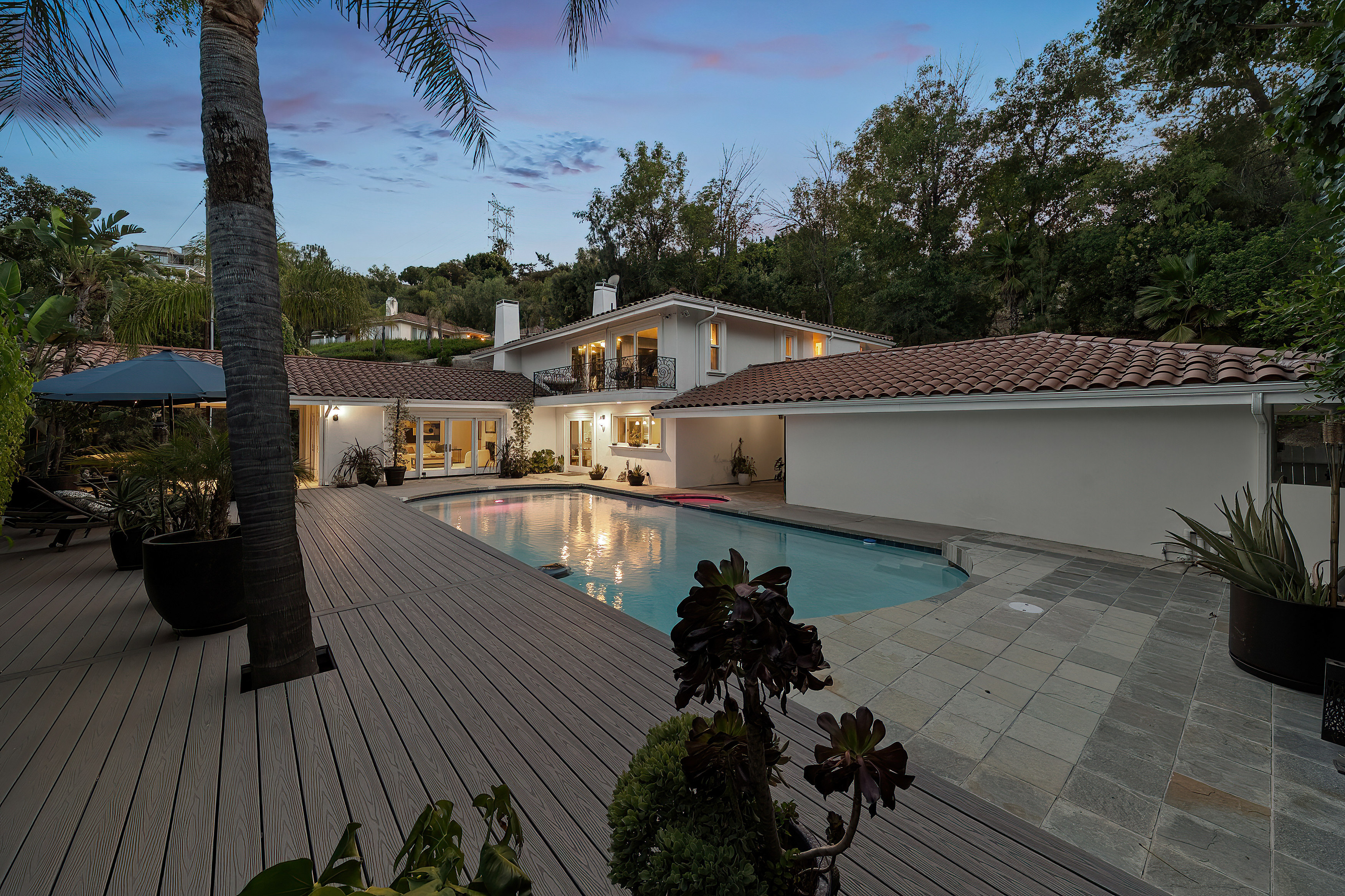  4807 Brewster Drive - 物件實景