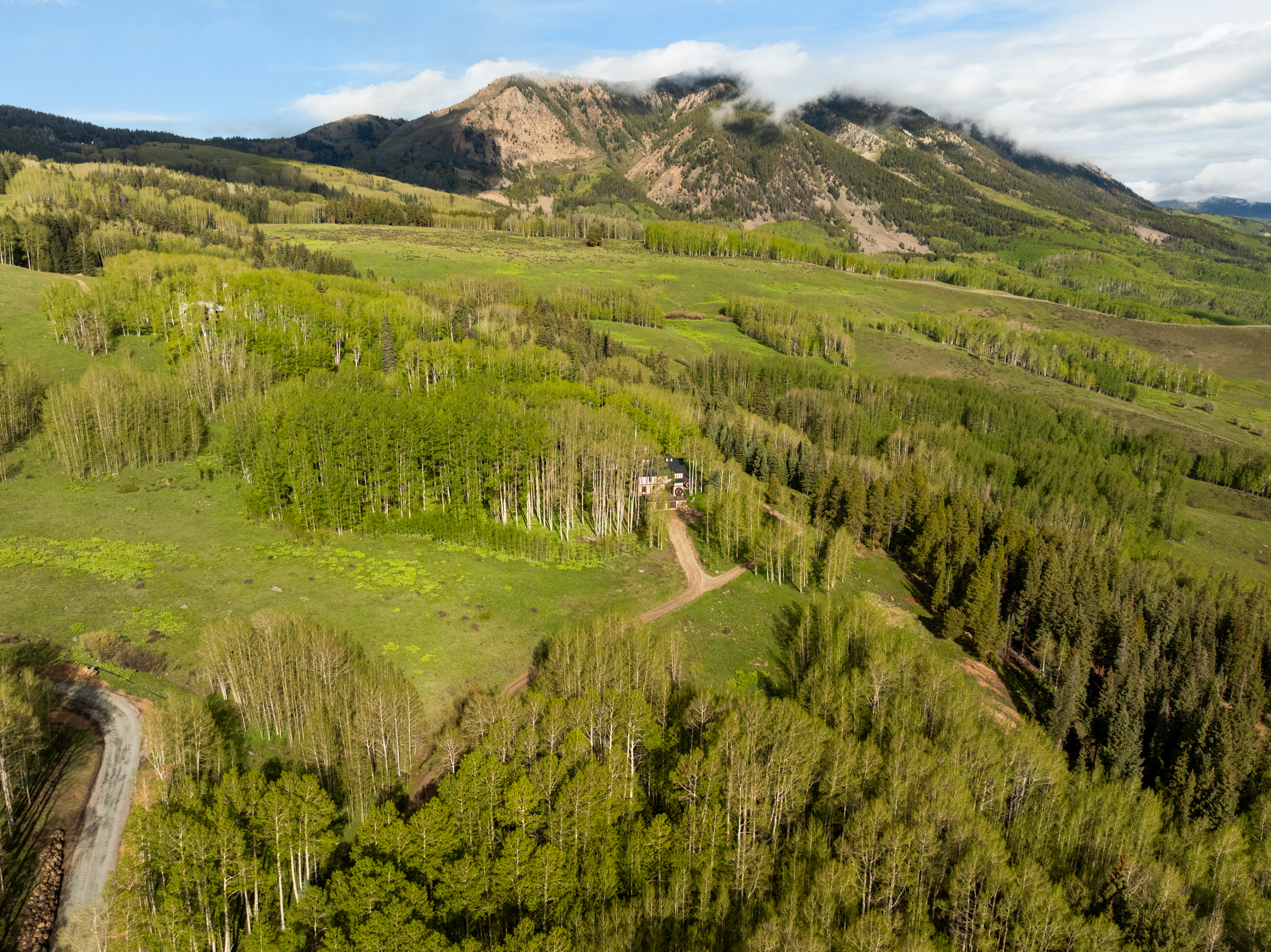  A Serene Mountain Setting At Red Mountain Ranch Near Crested Butte - 物件實景