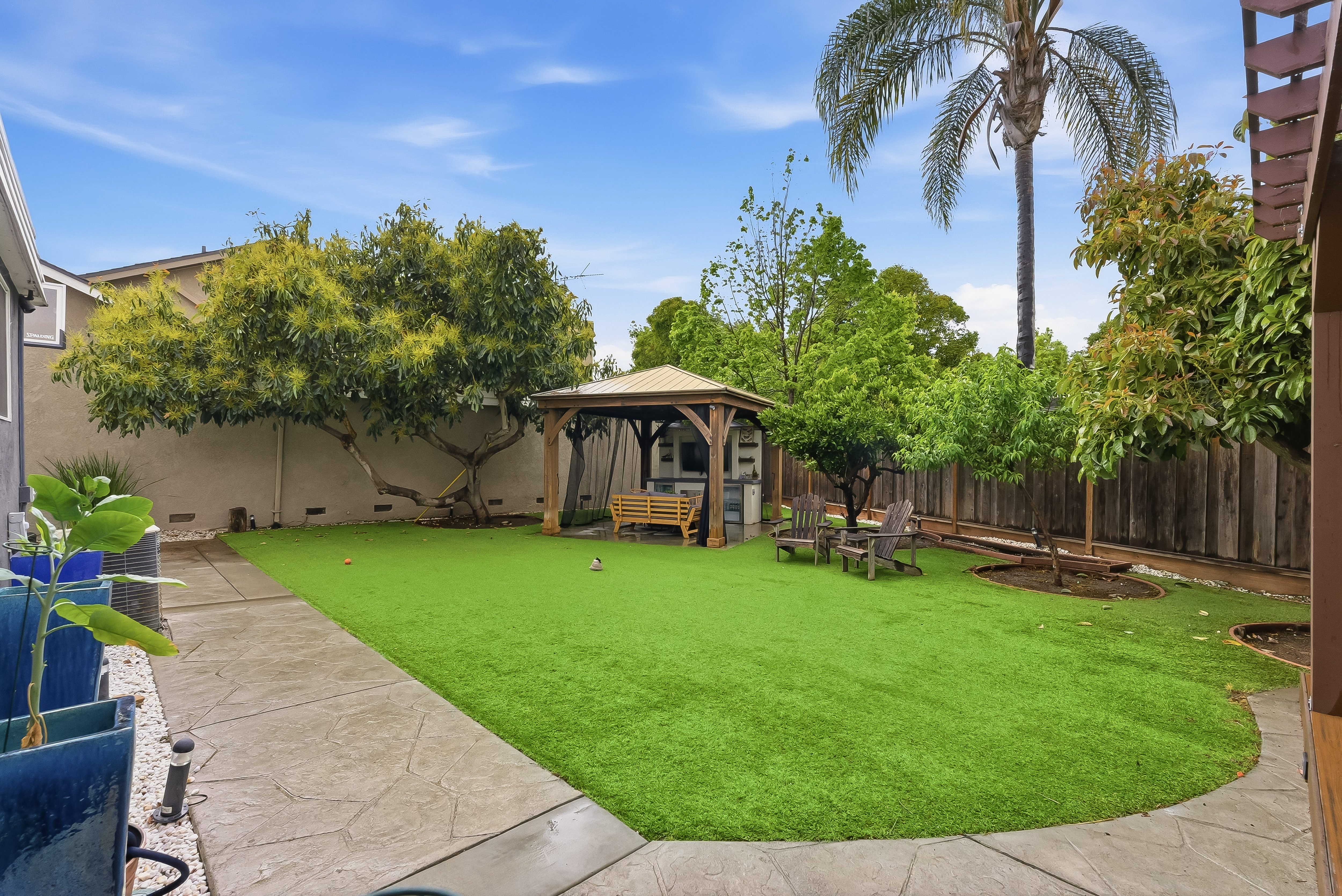  Shreen Court Charming Cul-de-Sac Home - 物件實景