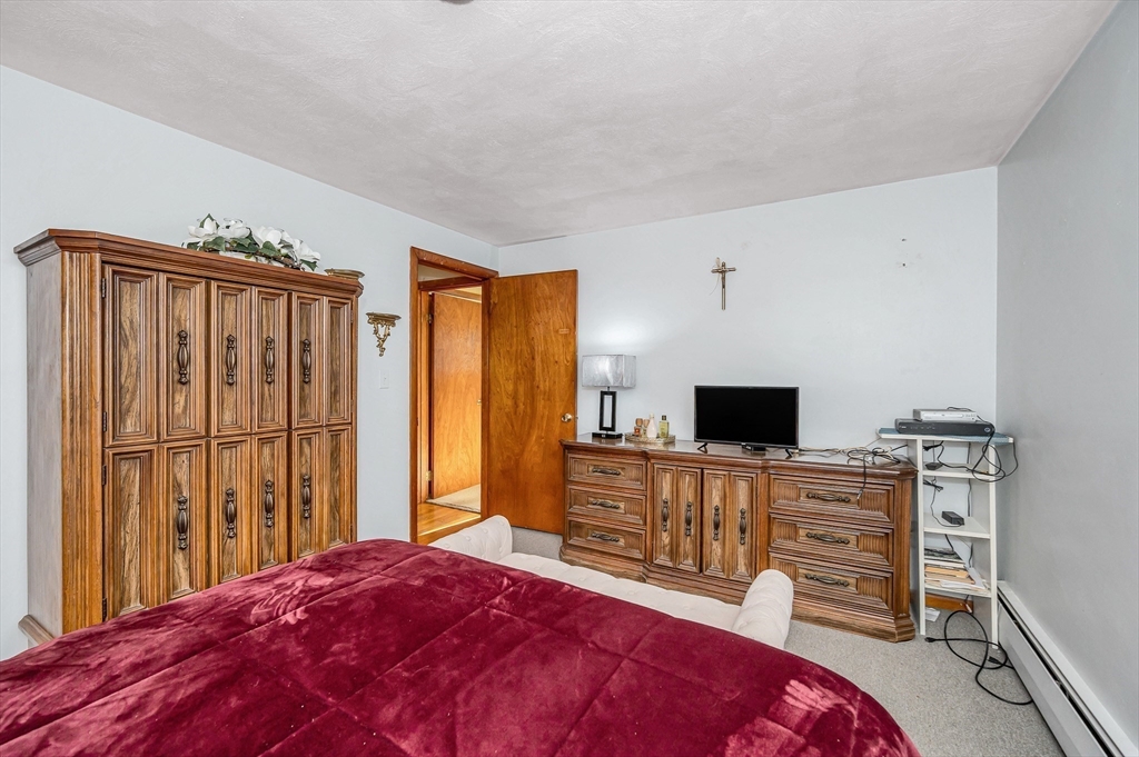 Tewksbury, Massachusetts, 01876, United States, 3 Bedrooms Bedrooms, ,1 BathroomBathrooms,Residential,For Sale,1973769