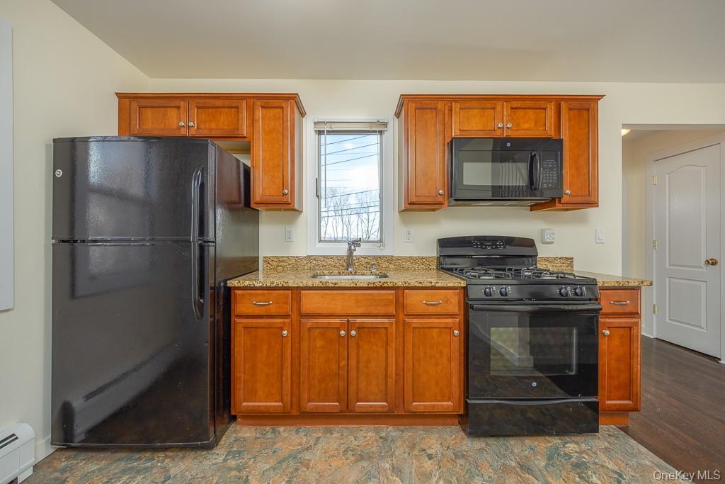 Haverstraw, New York, 10927, United States, 4 Bedrooms Bedrooms, ,2 BathroomsBathrooms,Residential,For Sale,2001244