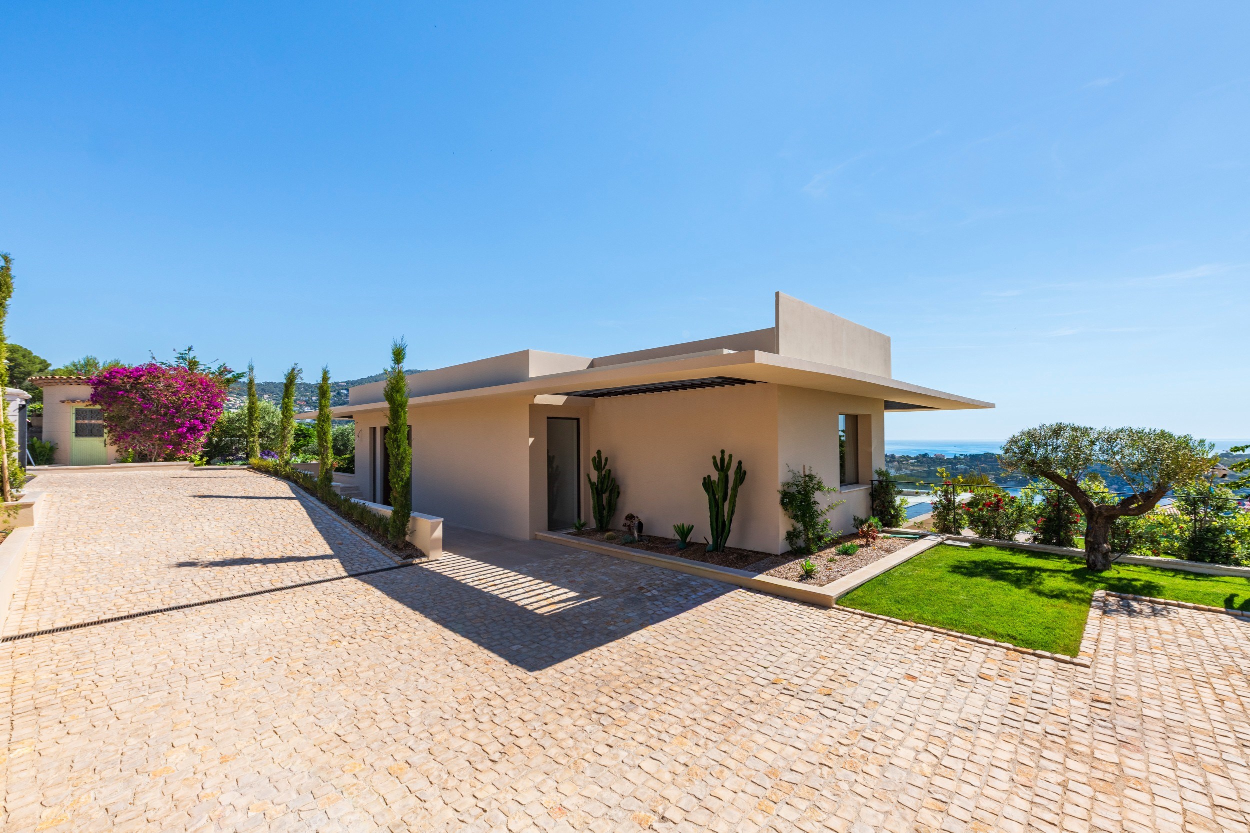  Contemporary sea view villa near Villefranche-sur-Mer with infinity pool - 物件實景