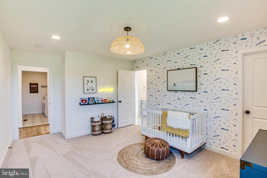 Fredericksburg, Virginia, 22406, United States, 4 Bedrooms Bedrooms, ,4 BathroomsBathrooms,Residential,For Sale,1849791
