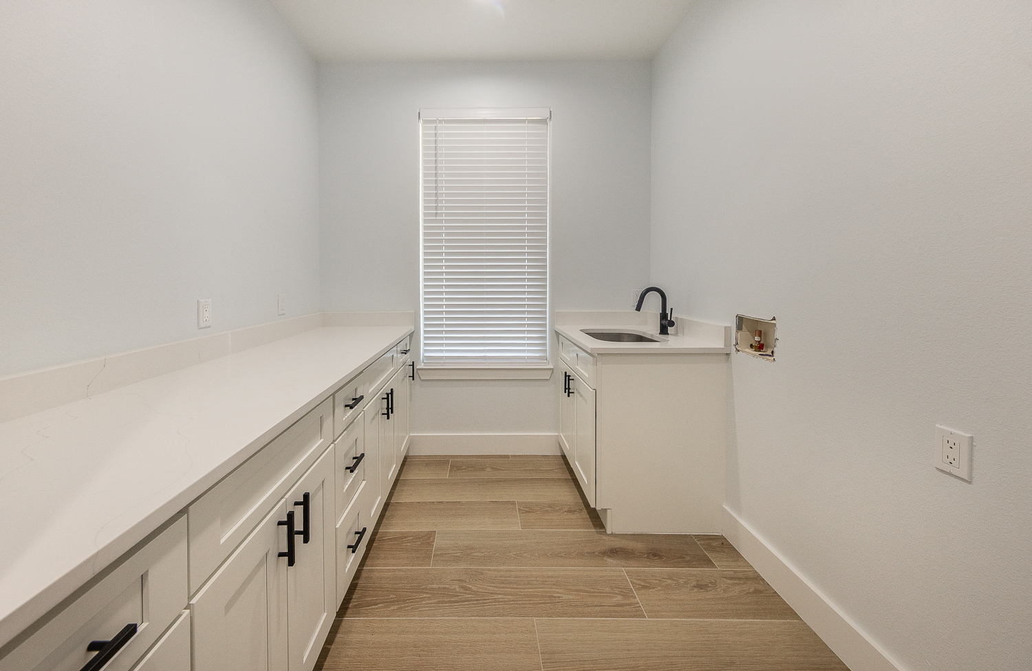 Lubbock, Texas, 79407, United States, 4 Bedrooms Bedrooms, ,3 BathroomsBathrooms,Residential,For Sale,1924899