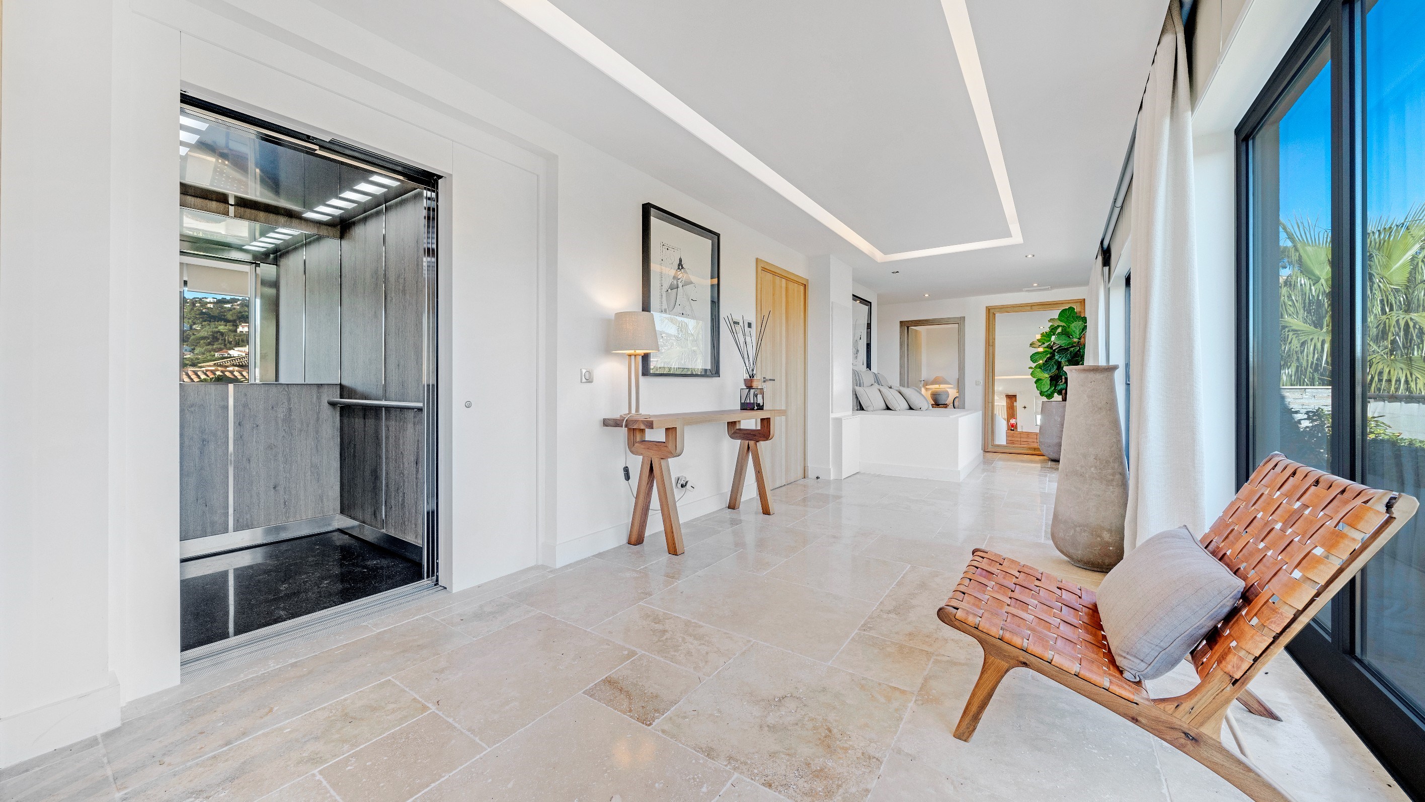  Luxury penthouse with 200 sqm rooftop terrace and sea views in Les Issambres - 物件實景