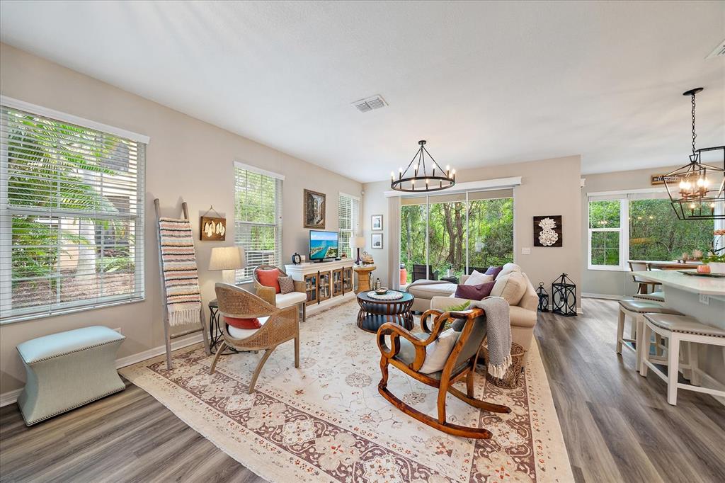 Sarasota, Florida, 34243, United States, 3 Bedrooms Bedrooms, ,3 BathroomsBathrooms,Residential,For Sale,1885250