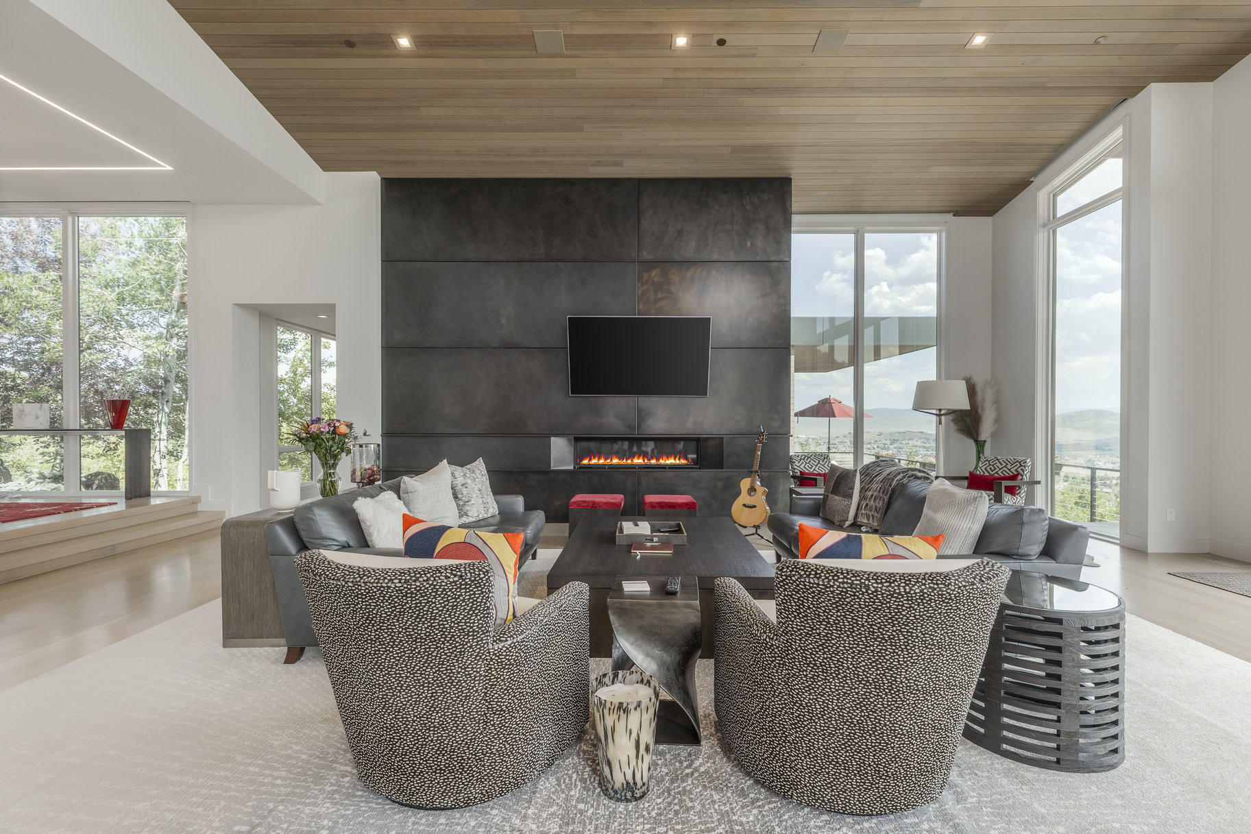  Sophisticated Mountain Design with Unmatched Views in an Elite Setting - 物件實景