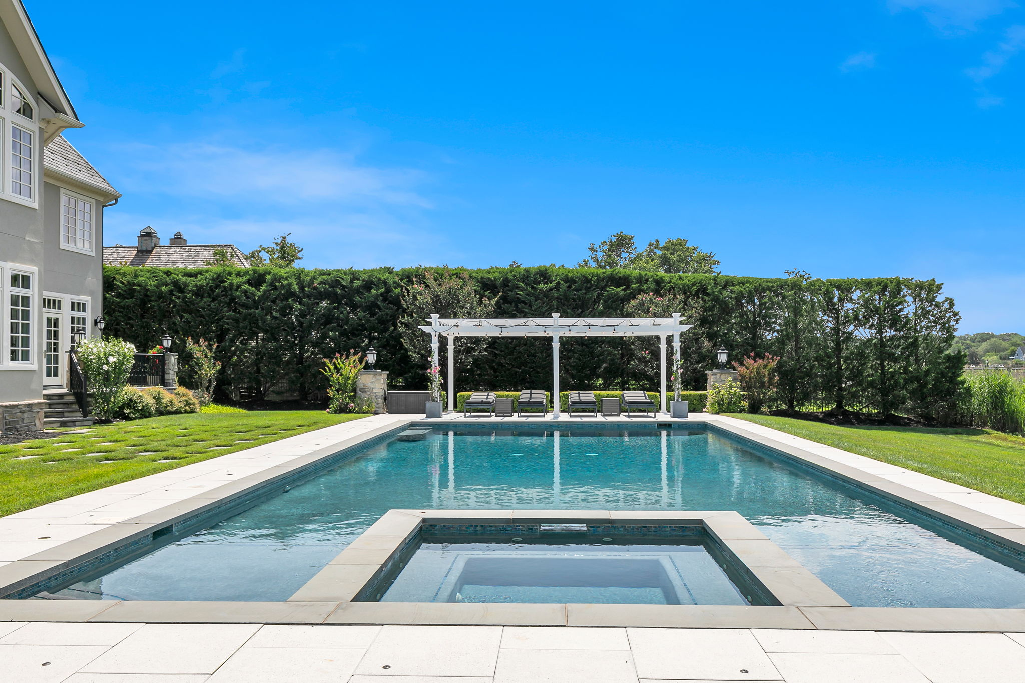  Experience the pinnacle of waterfront living. - 物件實景
