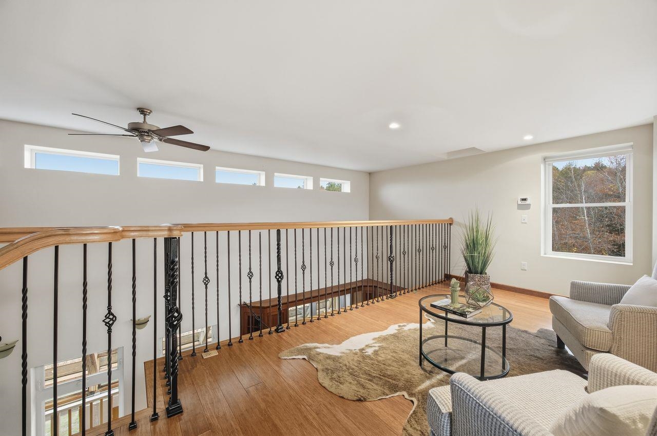 Meredith, New Hampshire, 03253, United States, 2 Bedrooms Bedrooms, ,3 BathroomsBathrooms,Residential,For Sale,1988258