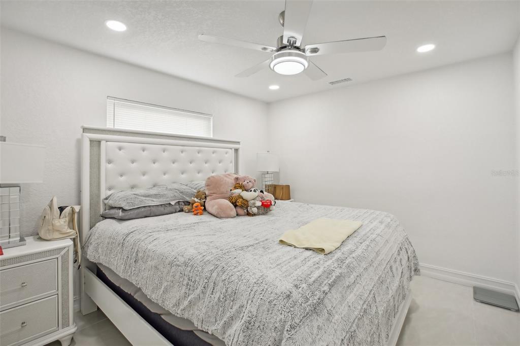 St Petersburg, Florida, 33710, United States, 3 Bedrooms Bedrooms, ,2 BathroomsBathrooms,Residential,For Sale,1849004