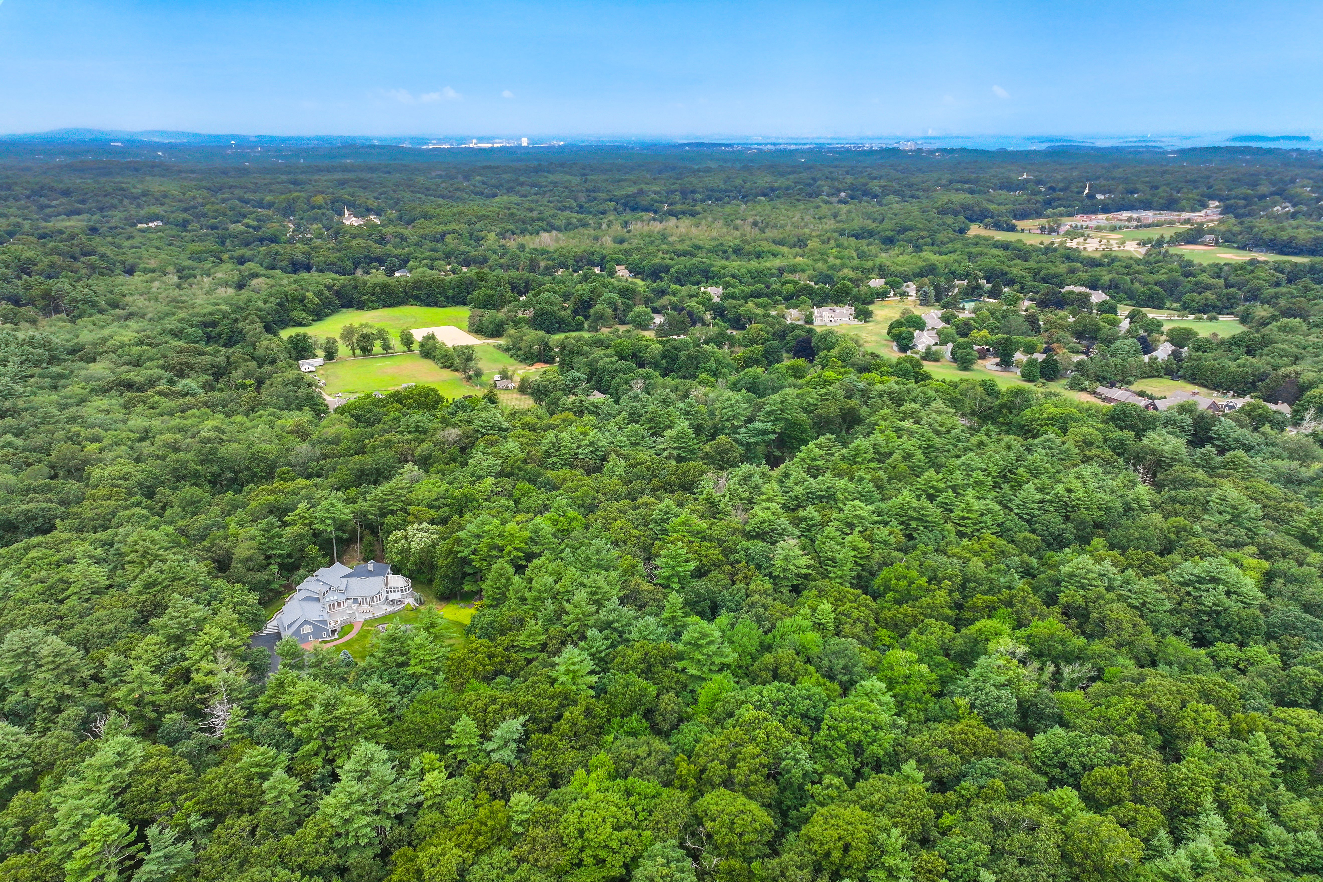  32-70 Lazell Street, Hingham, MA, 02043 - 物件實景