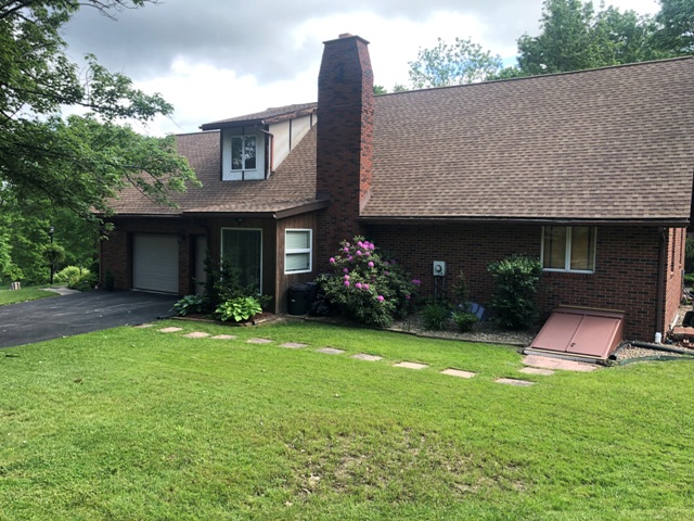 Chester, West Virginia, 26034, United States, 4 Bedrooms Bedrooms, ,3 BathroomsBathrooms,Residential,For Sale,1974553