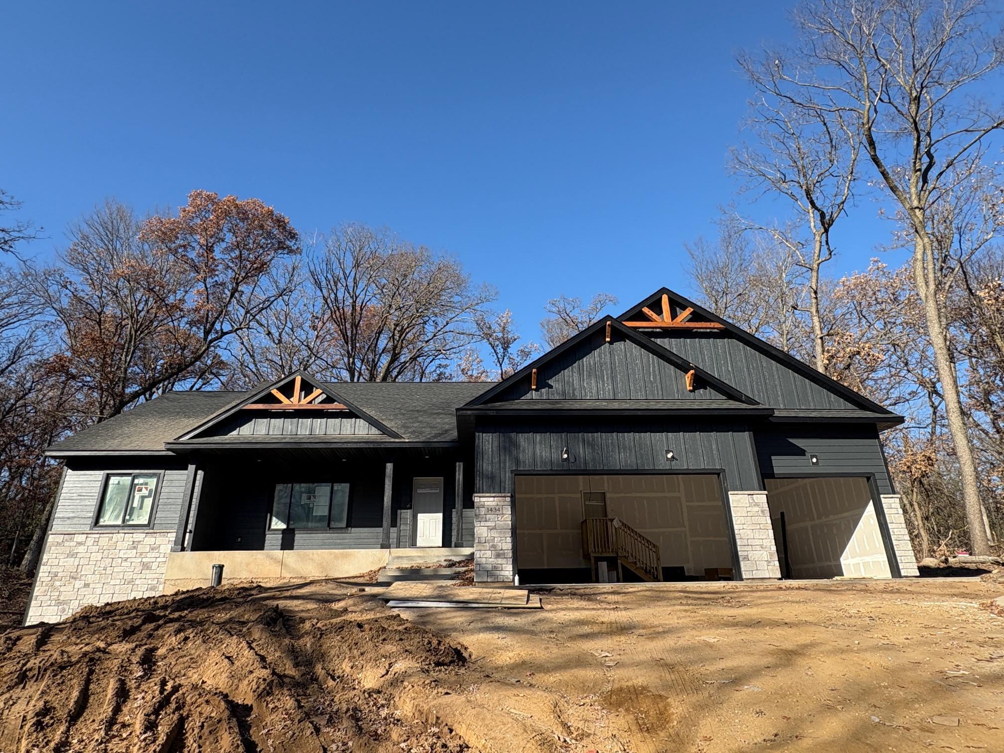 Saint Joseph Twp, Wisconsin, 54082, United States, 3 Bedrooms Bedrooms, ,2 BathroomsBathrooms,Residential,For Sale,1992981