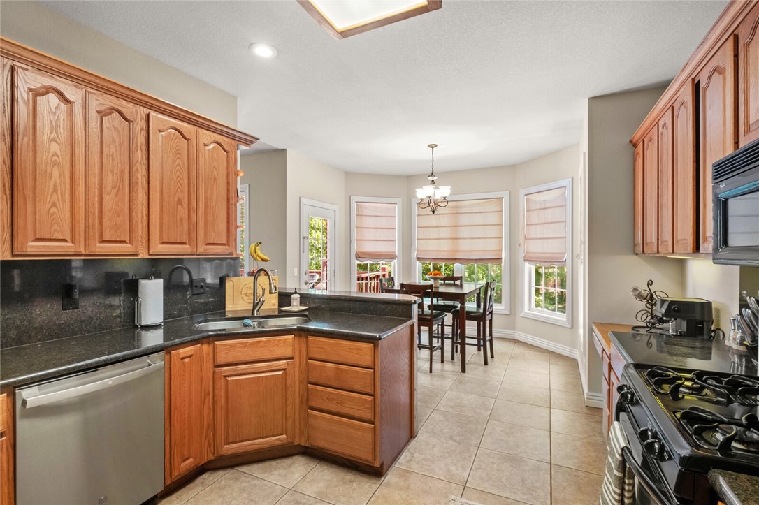 Rogers, Arkansas, 72756, United States, 5 Bedrooms Bedrooms, ,4 BathroomsBathrooms,Residential,For Sale,1838884