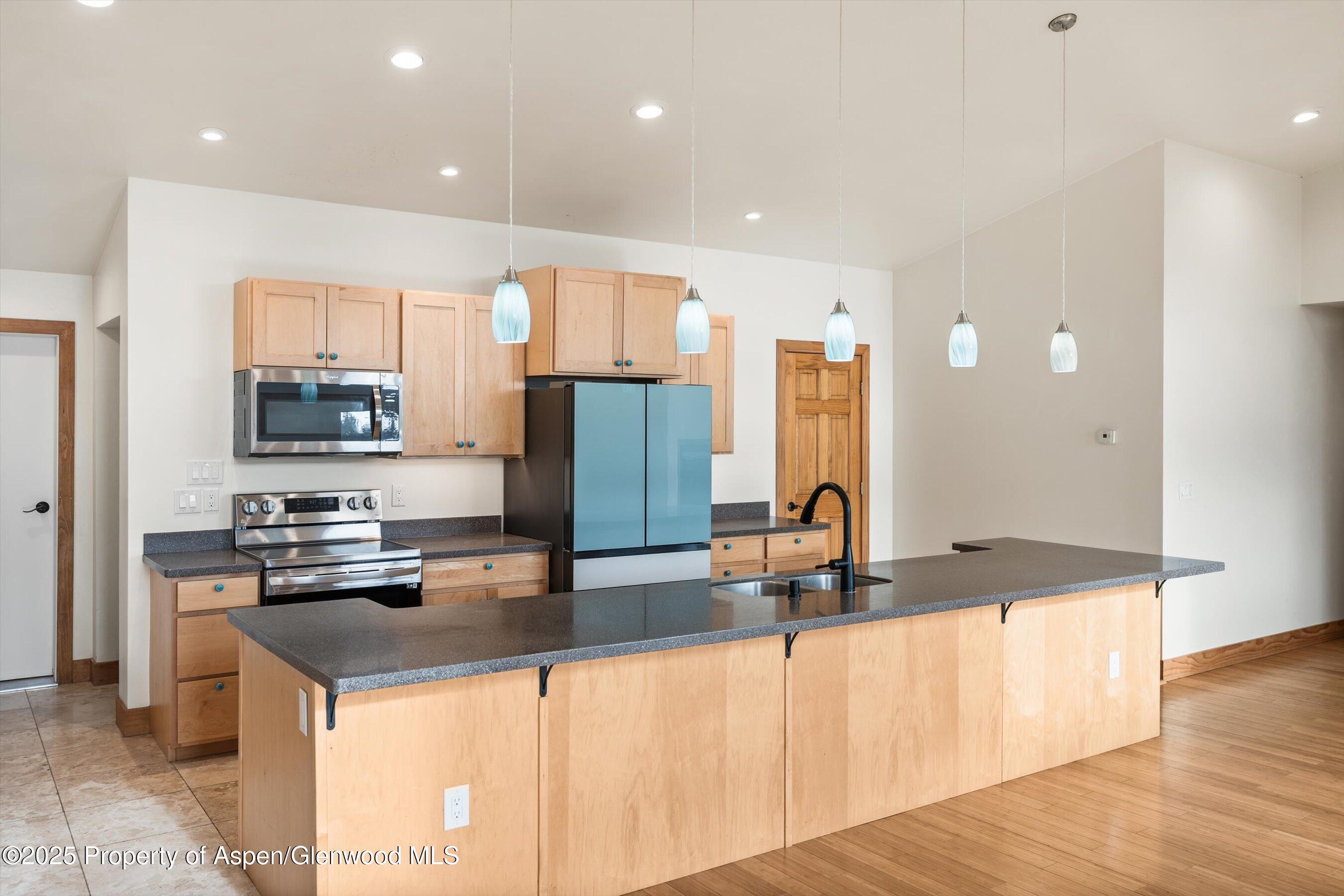 Glenwood Springs, Colorado, 81601, United States, 4 Bedrooms Bedrooms, ,3 BathroomsBathrooms,Residential,For Sale,2000714